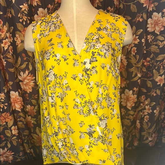 rag & bone Tops - Rag & Bone Yellow 100% Silk Sleevless V- Neck Blouse